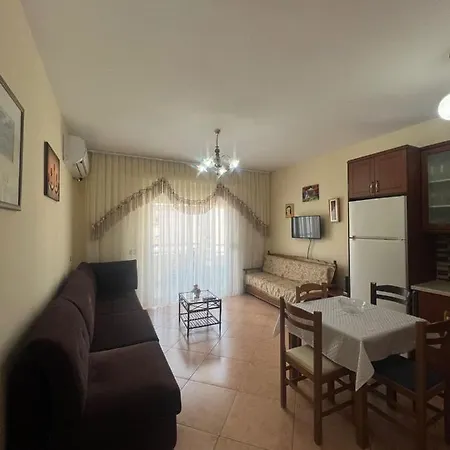 Xhuljo's Lägenhet Vlorë