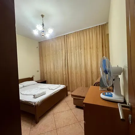 Xhuljo's Apartman *