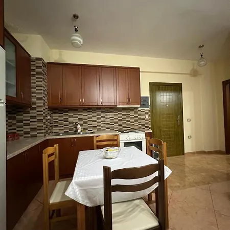 Xhuljo's Lägenhet Vlorë
